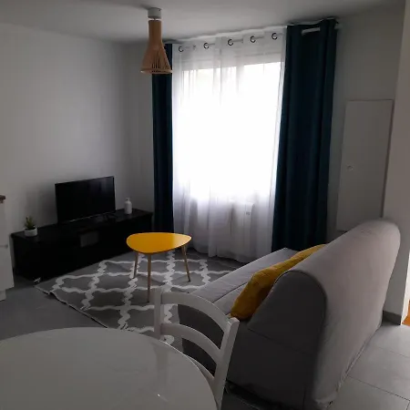 Cosy Avec Terrasse Proche *